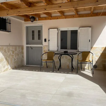 Ionian House Neochorakion